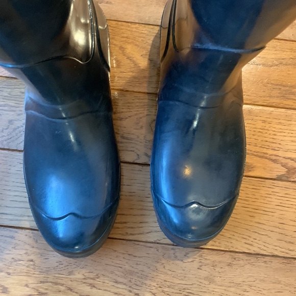 Hunter Original Tall Glossy Navy Rain Boot - Picture 9 of 12